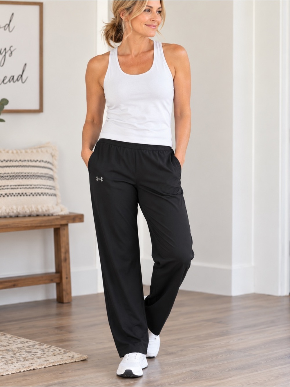 Under Armour Women’s Black Athletic Pants Small Straight Leg